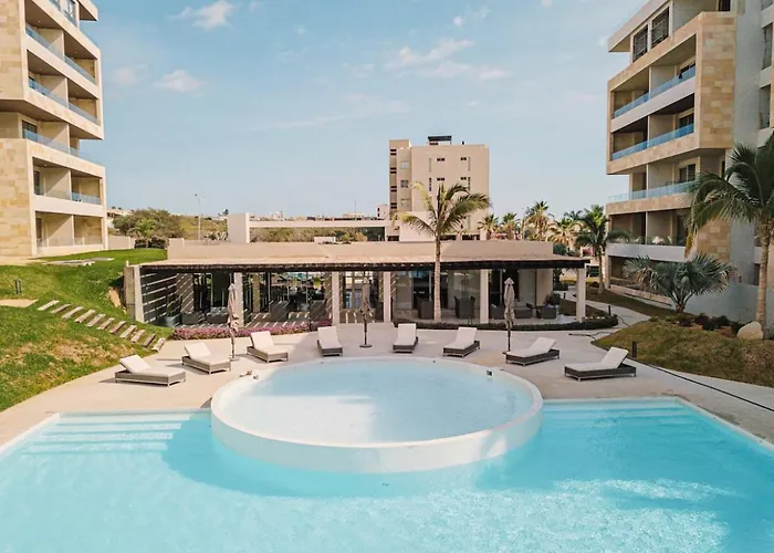 Loft Con Balcón Privado, Estacionamiento Gratis - Un Oasis En Cabos Apartamento