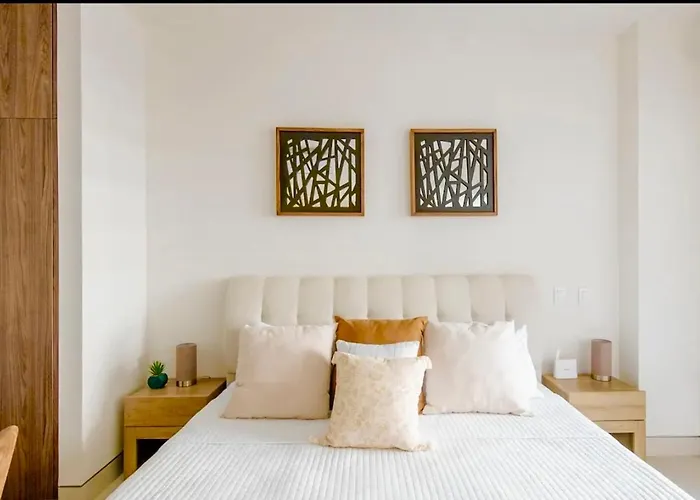 Apartamento Loft Con Balcón Privado, Estacionamiento Gratis - Un Oasis En Cabos Cabo San Lucas