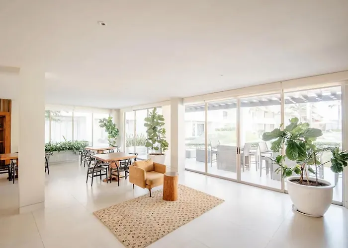 Apartamento Loft Con Balcón Privado, Estacionamiento Gratis - Un Oasis En Cabos *