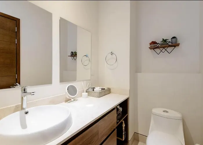 Apartamento Loft Con Balcón Privado, Estacionamiento Gratis - Un Oasis En Cabos