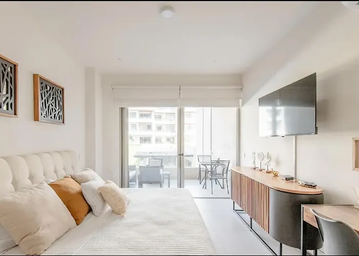 Loft Con Balcón Privado, Estacionamiento Gratis - Un Oasis En Cabos * Cabo San Lucas