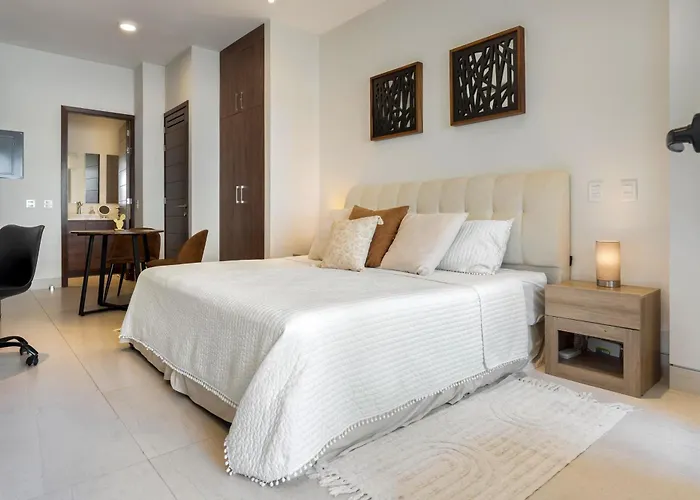 Apartamento Loft Con Balcón Privado, Estacionamiento Gratis - Un Oasis En Cabos Cabo San Lucas